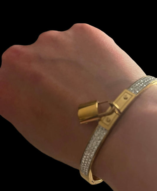 Bracelet 32